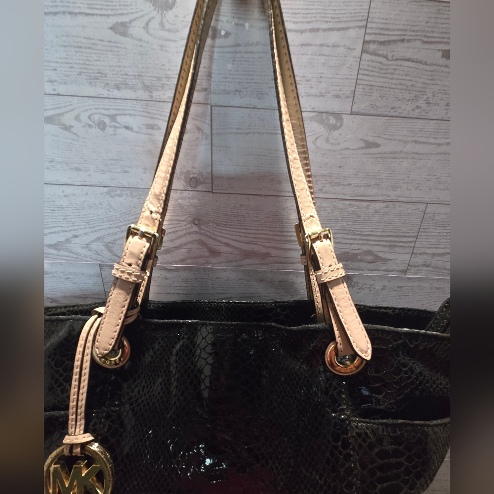 Michael Kors Snakeskin Print Shoulder Bag/Wallet - Picture 4 of 16
